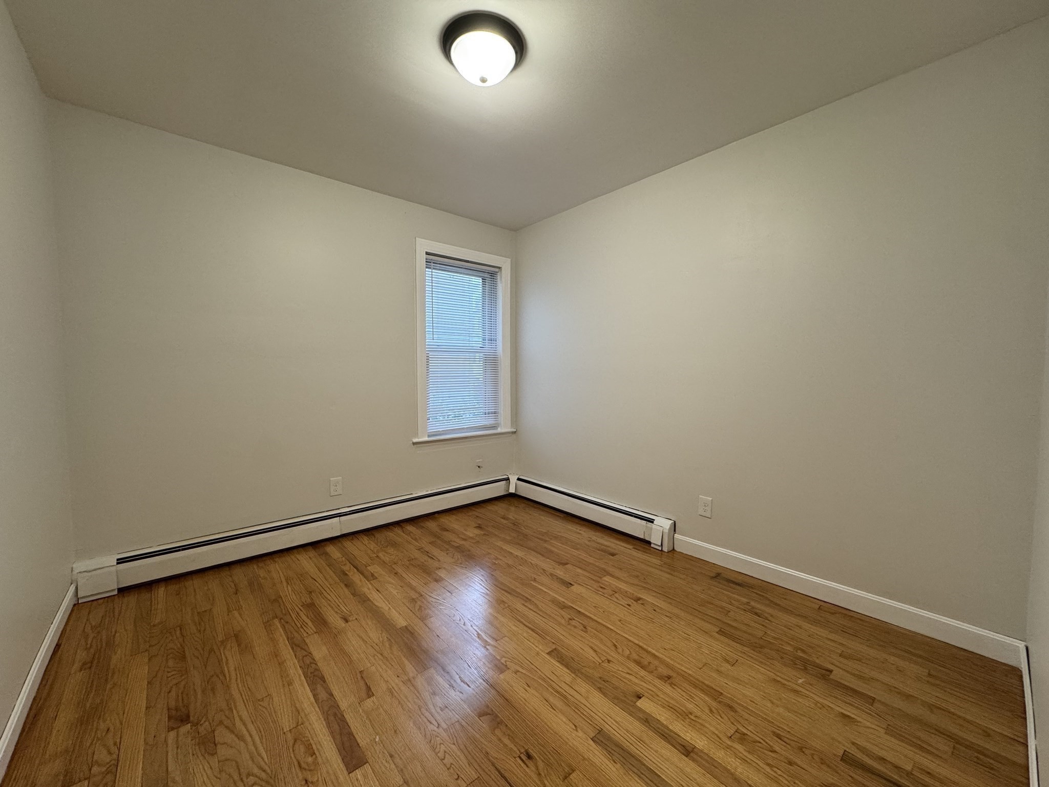 631 Walnut St Property Photo 9