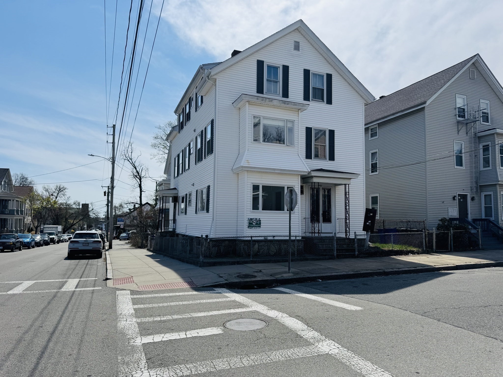 631 Walnut St Property Photo 13
