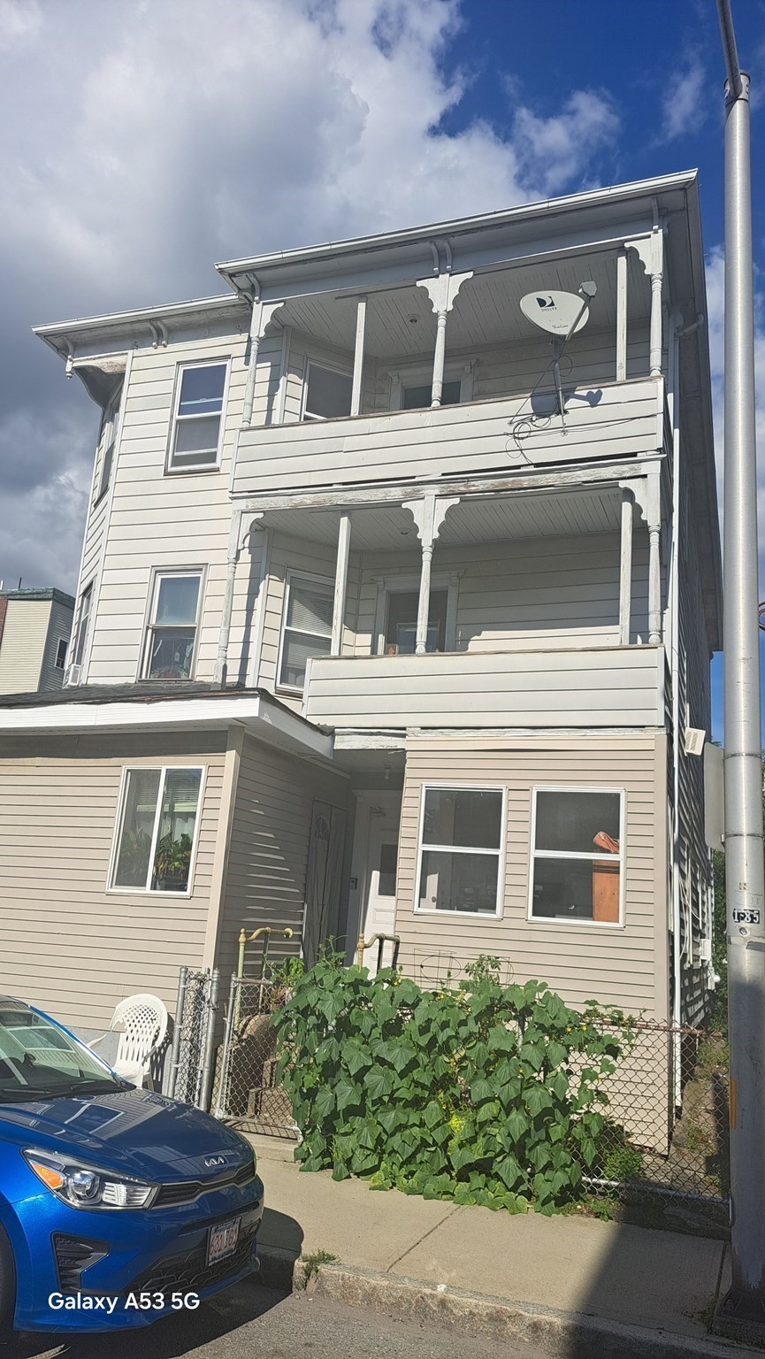 4 Plum St # 3 Property Photo 1