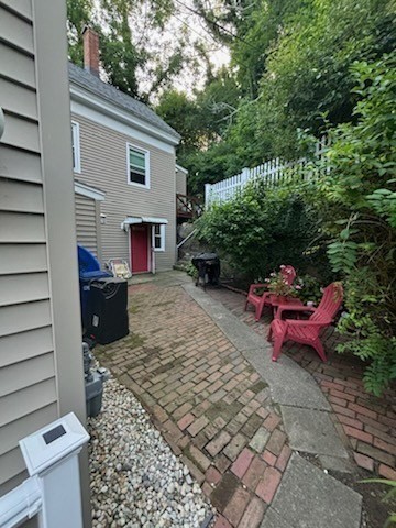 2 Spring St # A Property Photo 14
