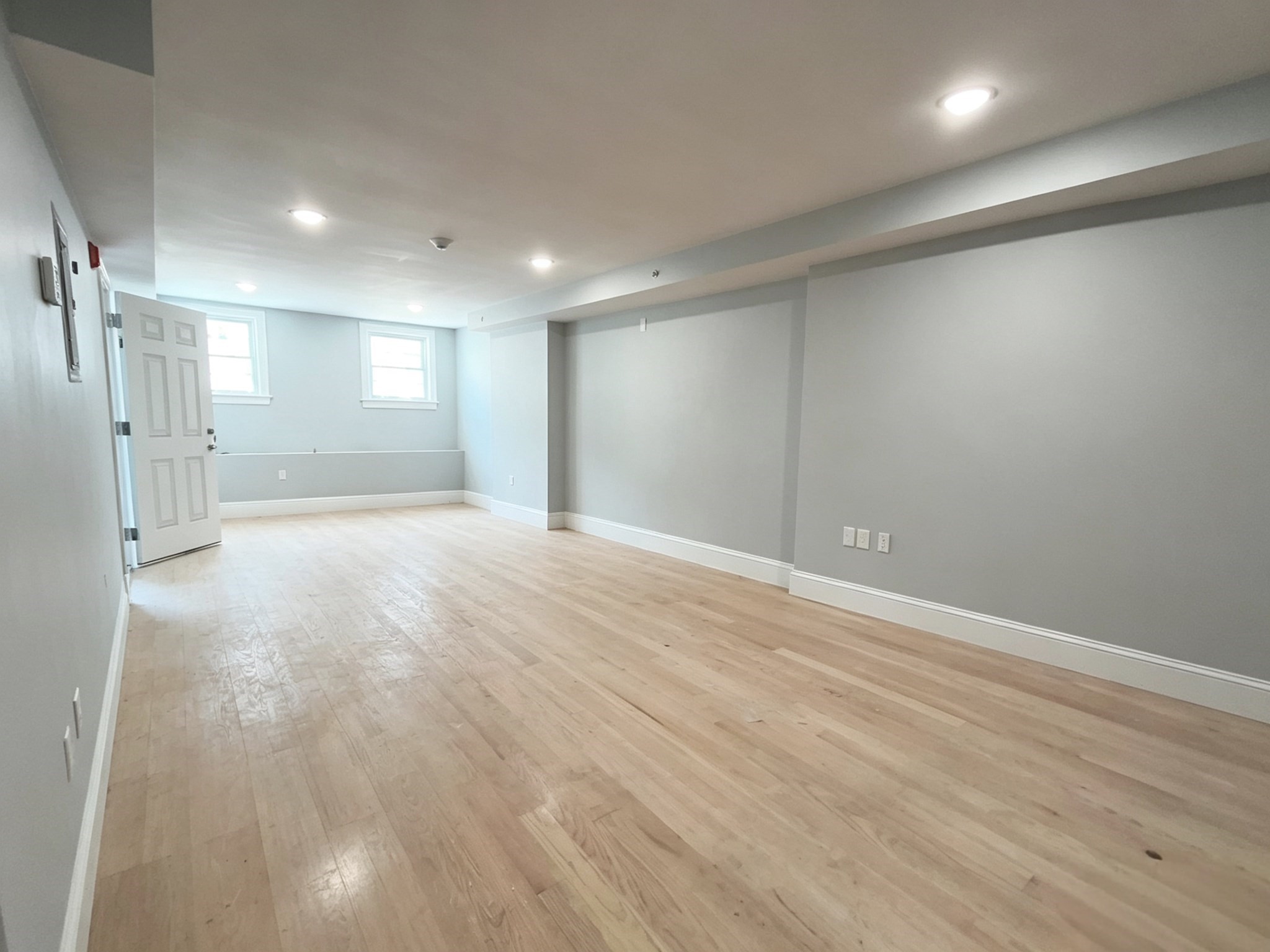 84 Chelsea St Property Photo 3
