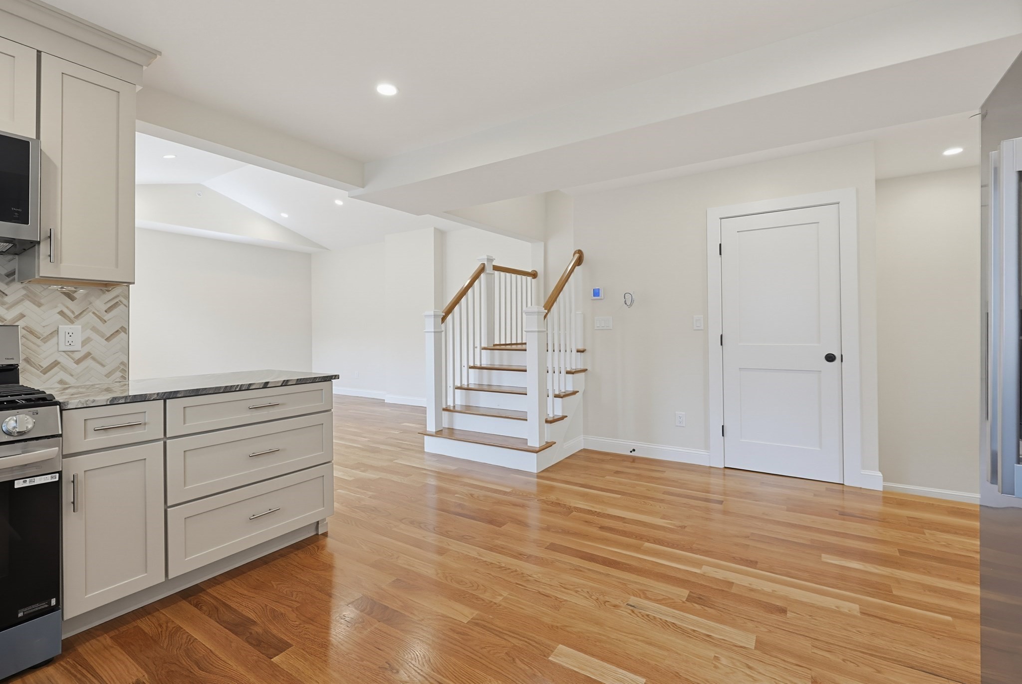 51 Eddy St. # 2 Property Photo 6