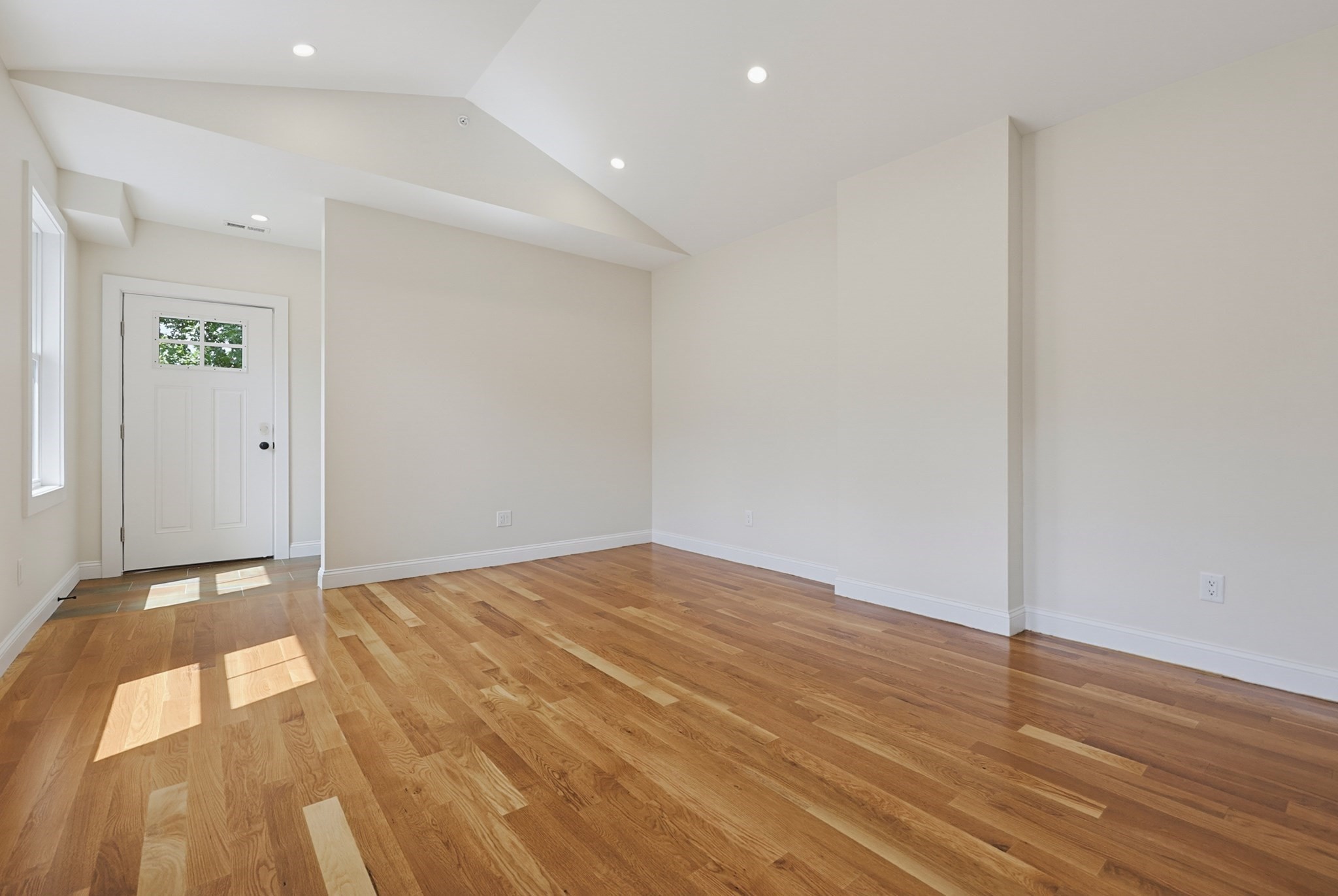 51 Eddy St. # 2 Property Photo 8