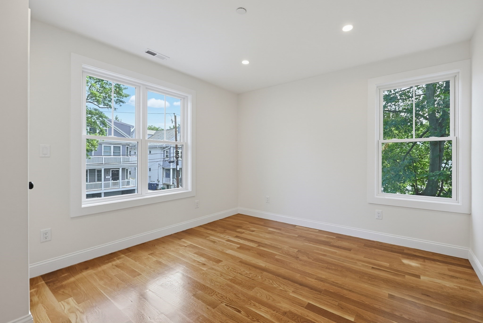 51 Eddy St. # 2 Property Photo 10