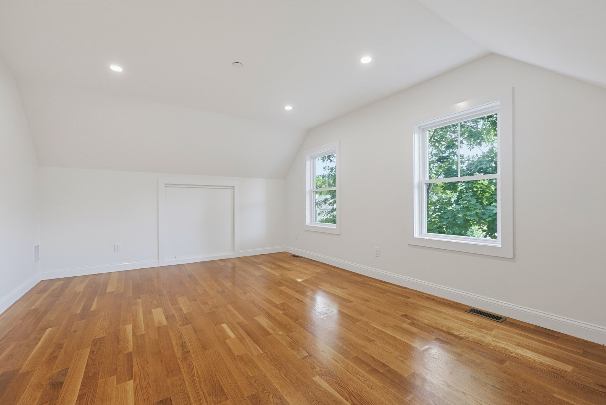 51 Eddy St. # 2 Property Photo 16