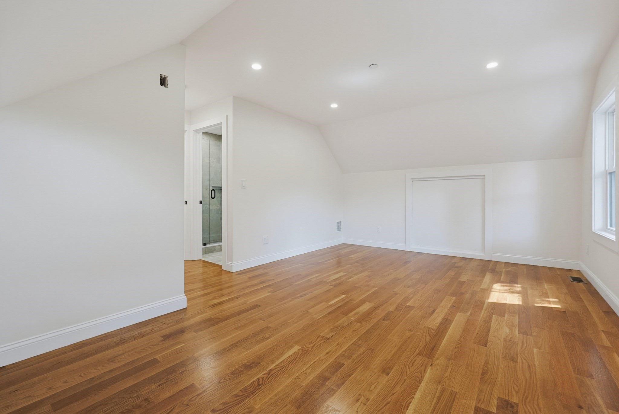 51 Eddy St. # 2 Property Photo 17