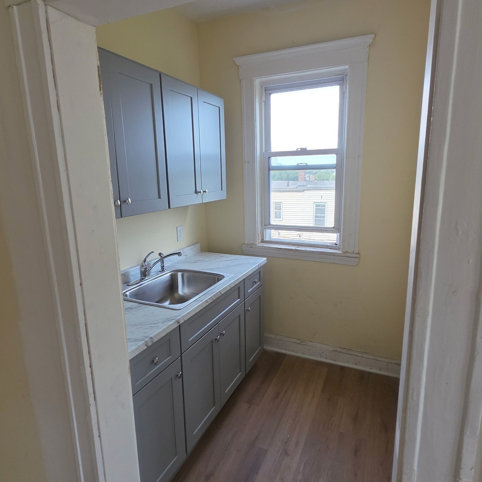39 Goodale Rd # 2 Property Photo 8
