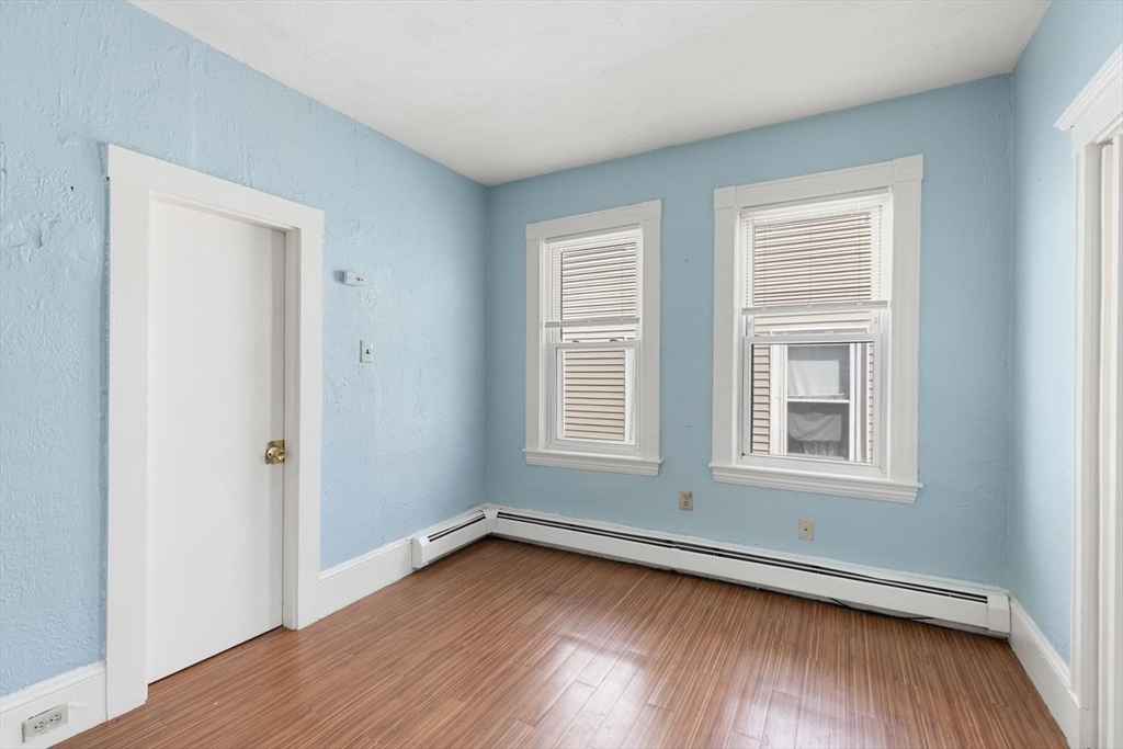 19 Fernwood Ave Property Photo 7