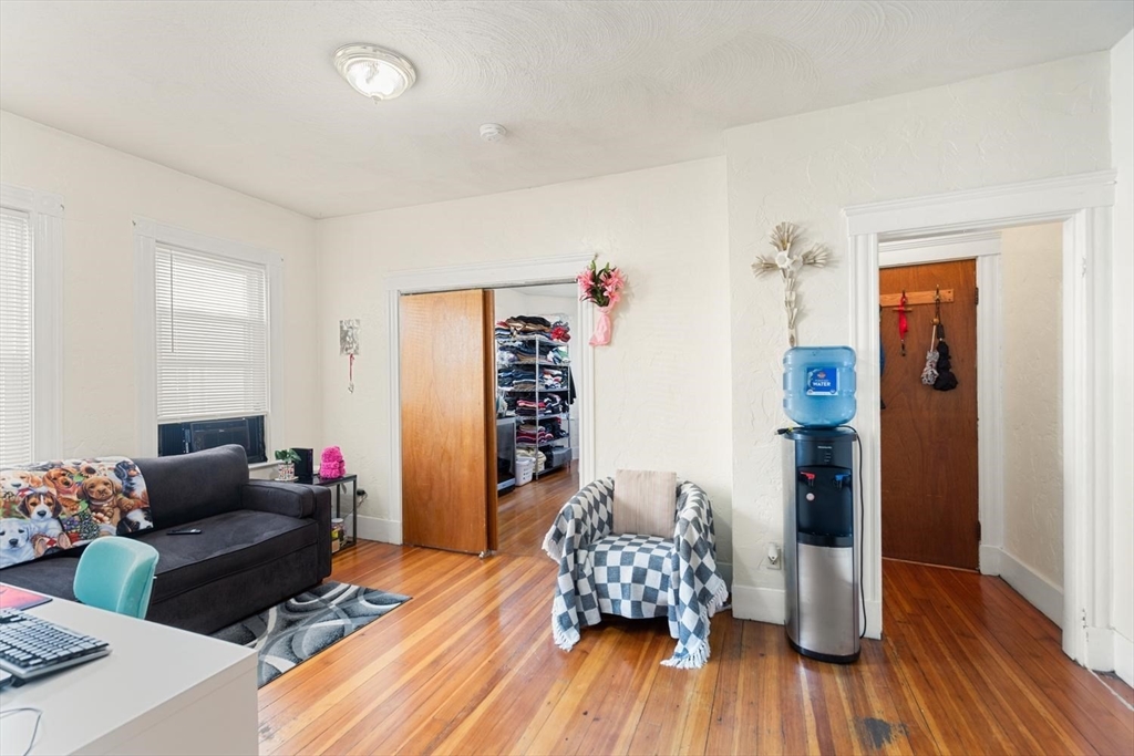 19 Fernwood Ave Property Photo 12