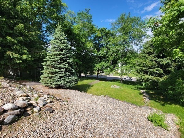 1237 Main Street Property Photo 4