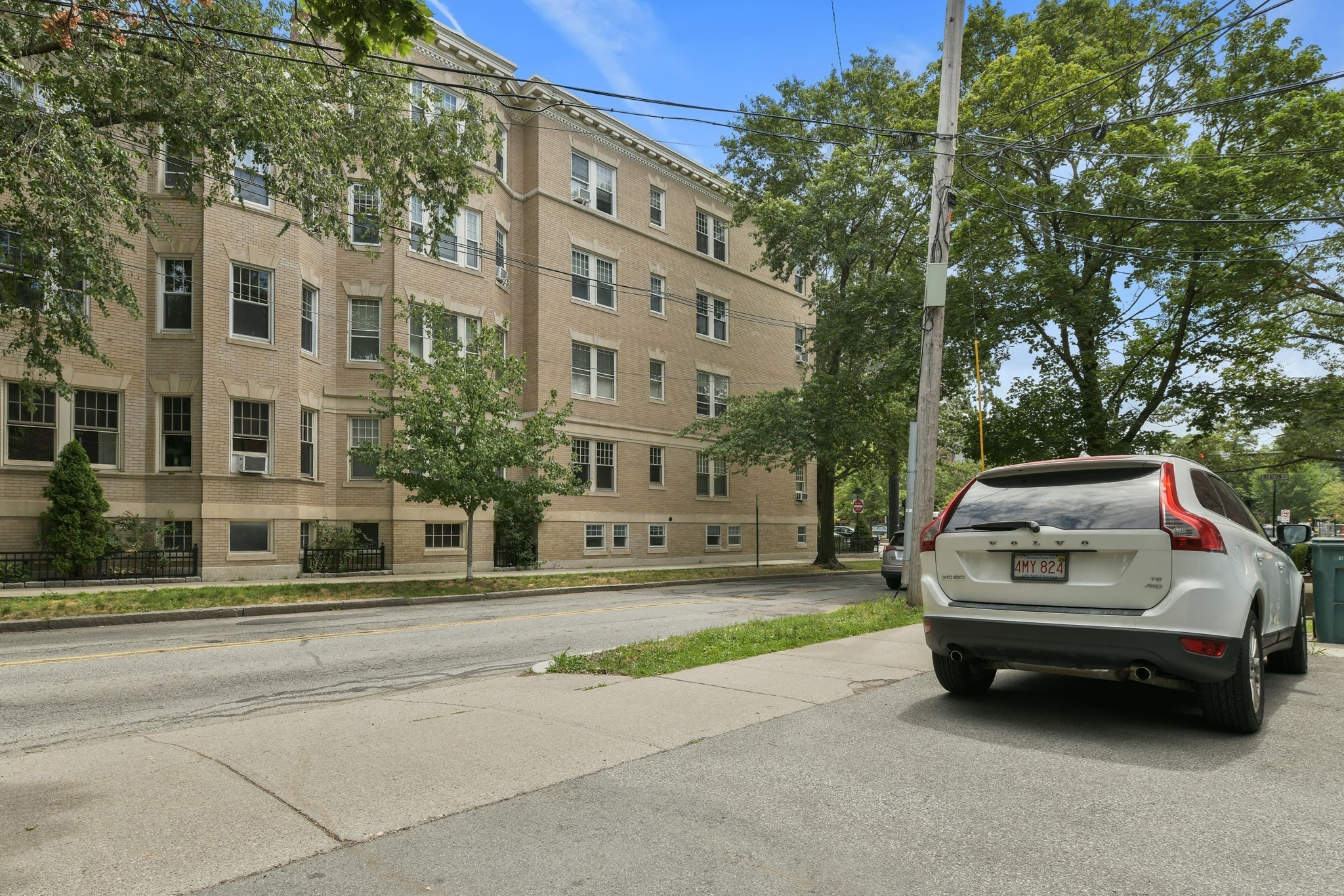 1774 Beacon St # 6 Property Photo 20