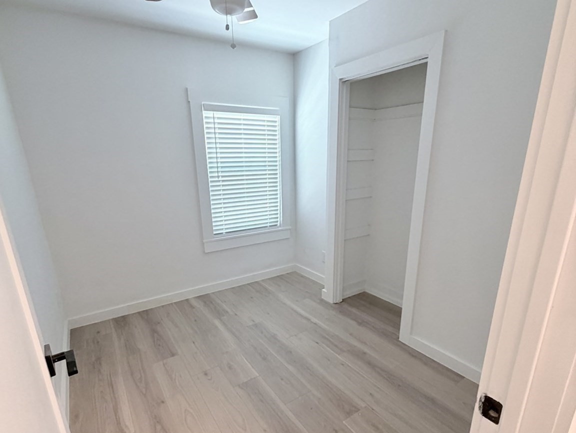 19 Sampson St # 19 Property Photo 11