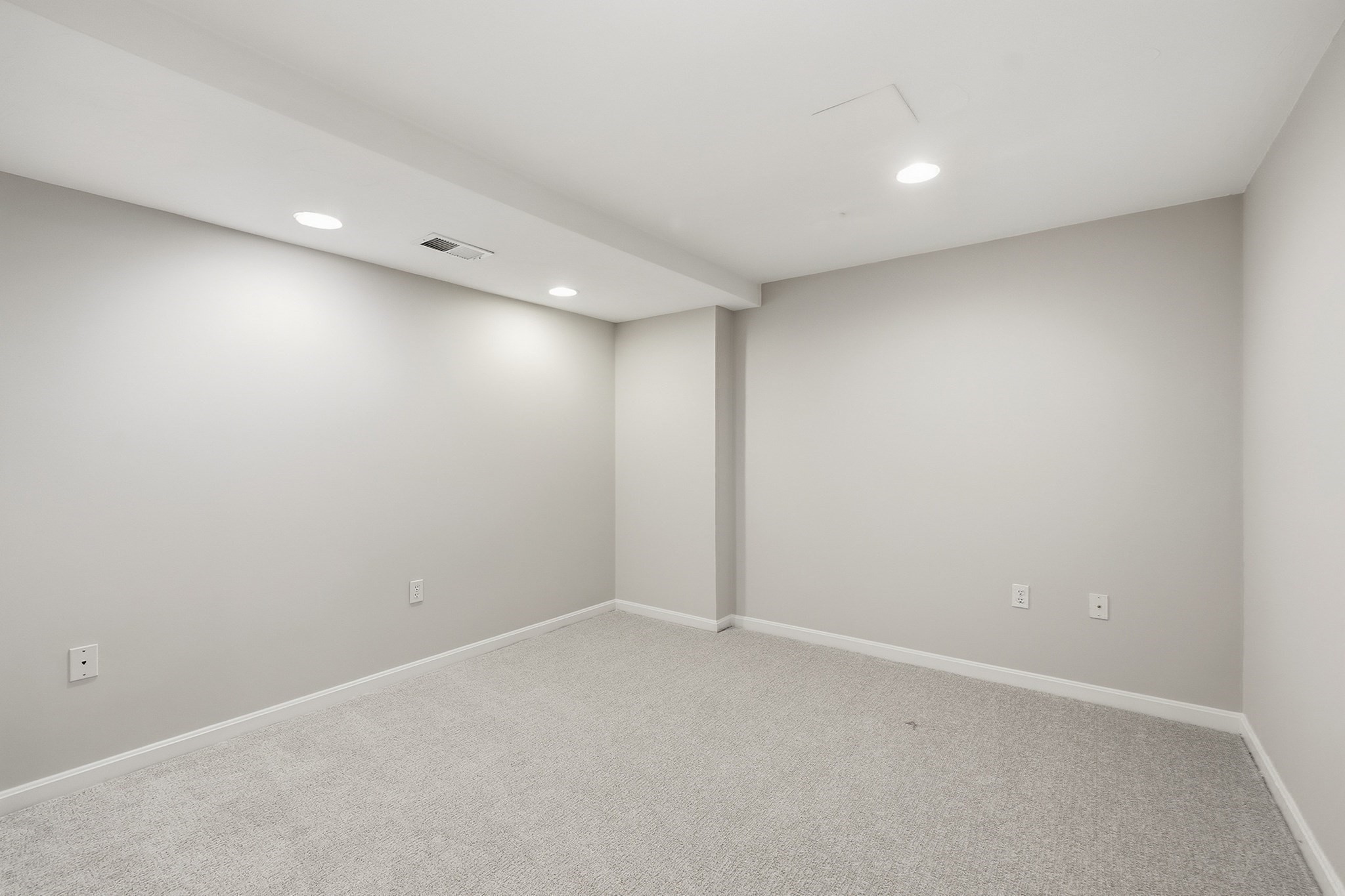 5 Southwood Dr # 50 Property Photo 34