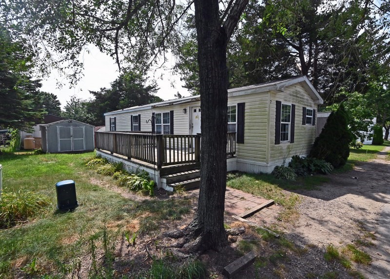 7 First Avenue Property Photo 1