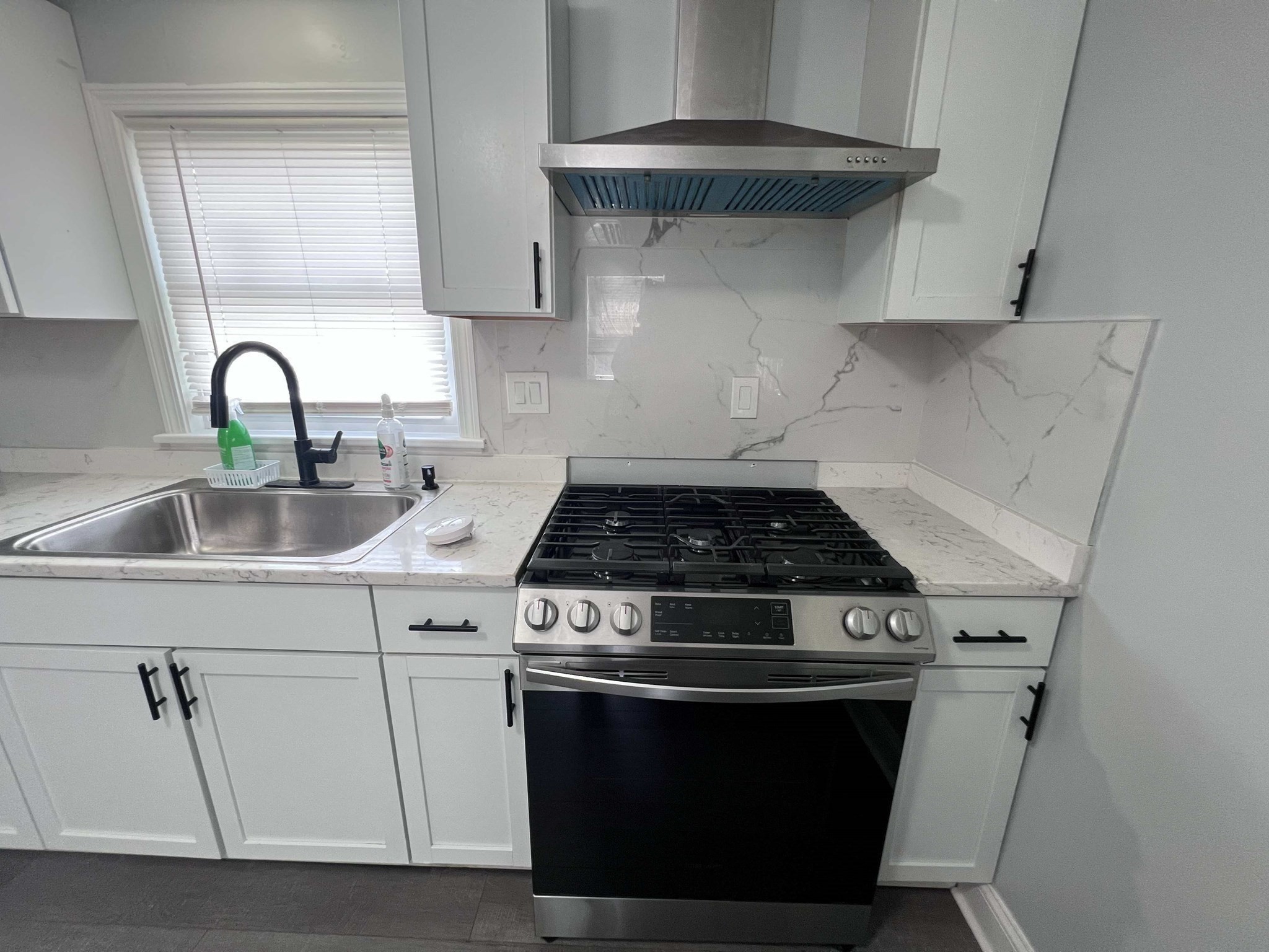 16 Magdala St Property Photo 11