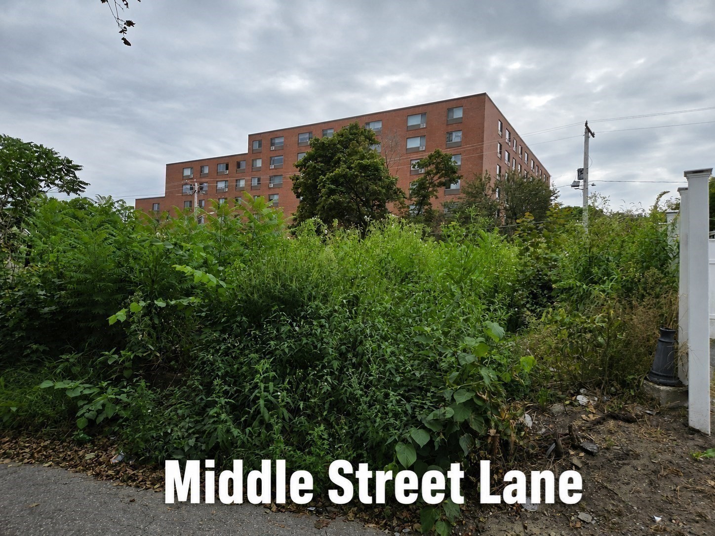 68 Middle Street Property Photo 5