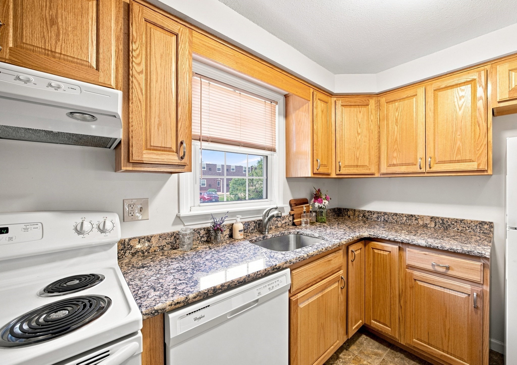 74 Hadley Village # A Property Photo 3