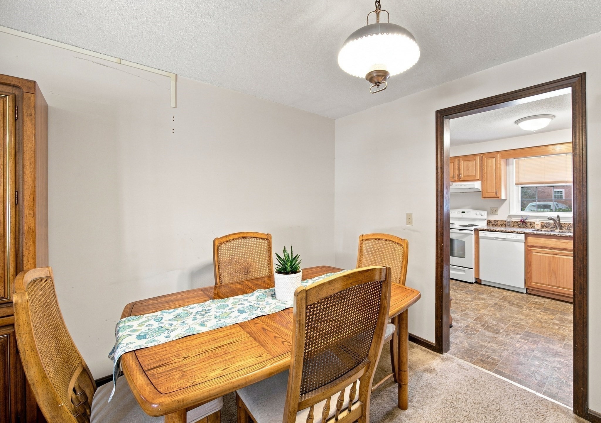 74 Hadley Village # A Property Photo 6