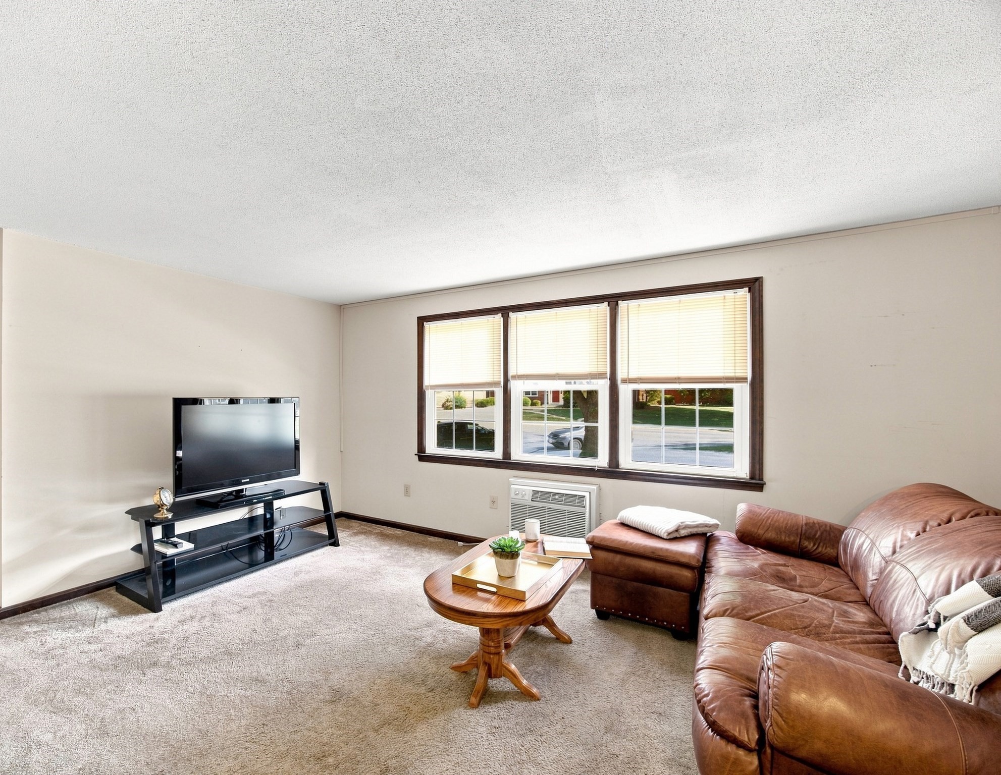74 Hadley Village # A Property Photo 8