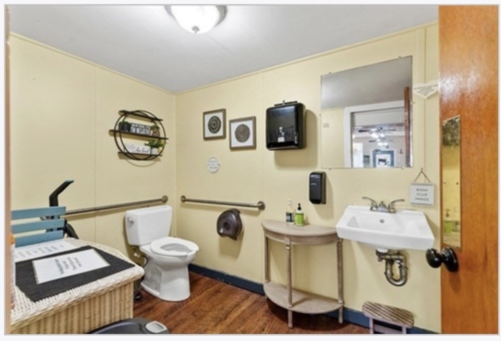 27 Washington St # 27 Property Photo 5