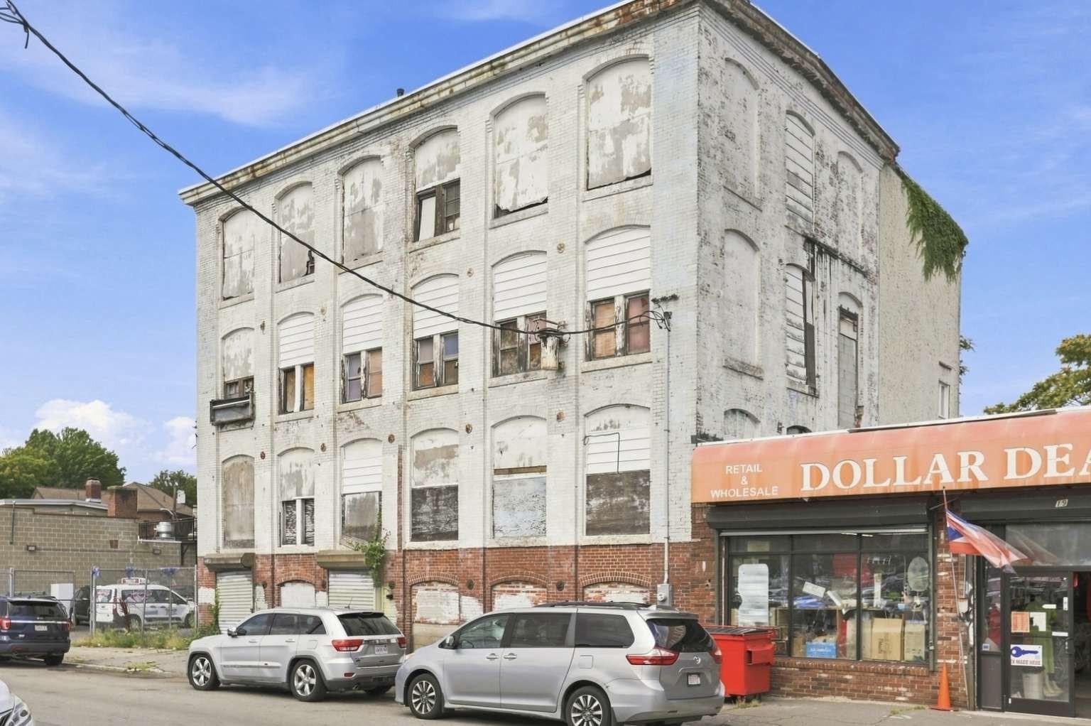 21 Oxford St Property Photo 5