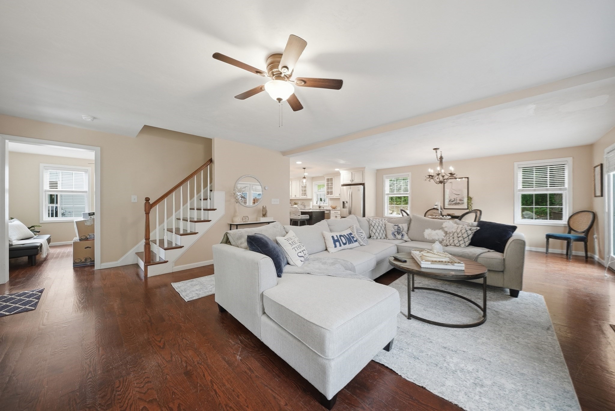 6 Bard St Property Photo 8