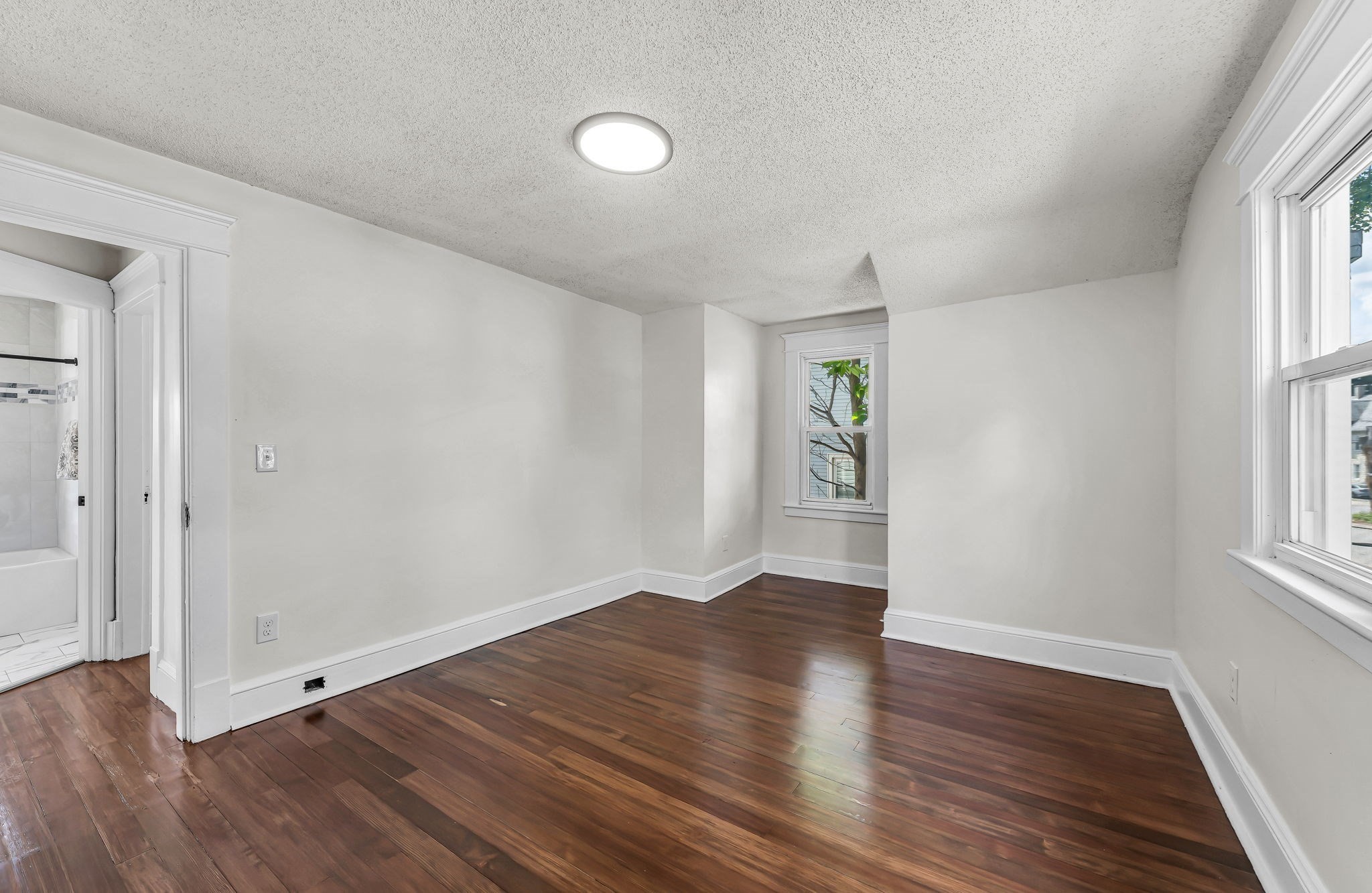 19 Eldert St Property Photo 31