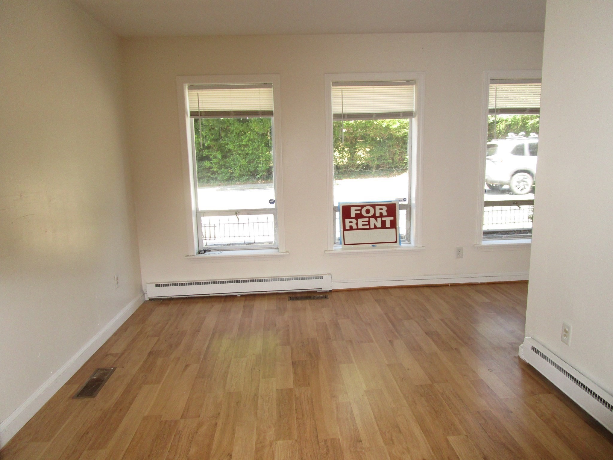 469 Bridge Street Property Photo 9