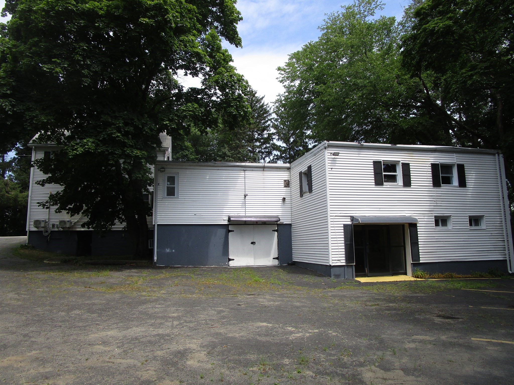 469 Bridge Street Property Photo 13