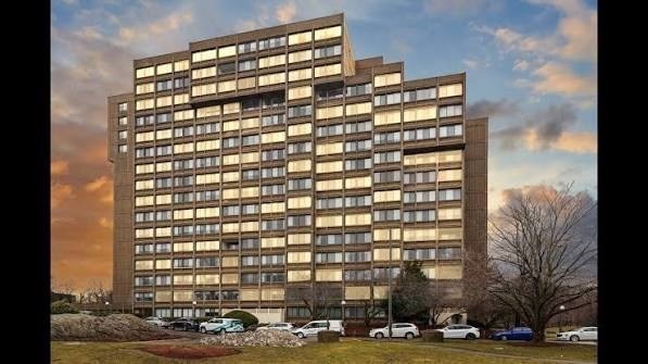 250 Hammond Pond Parkway # 1105s Property Photo 1