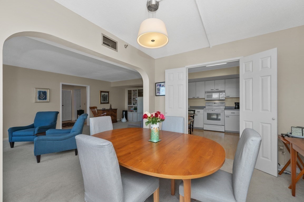 250 Hammond Pond Parkway # 1105s Property Photo 9