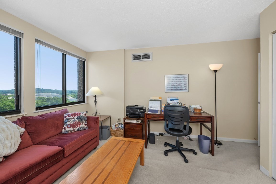 250 Hammond Pond Parkway # 1105s Property Photo 19