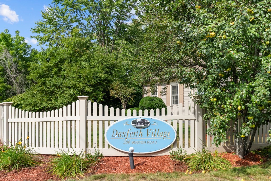 396 Boston Rd # 302 Property Photo 1