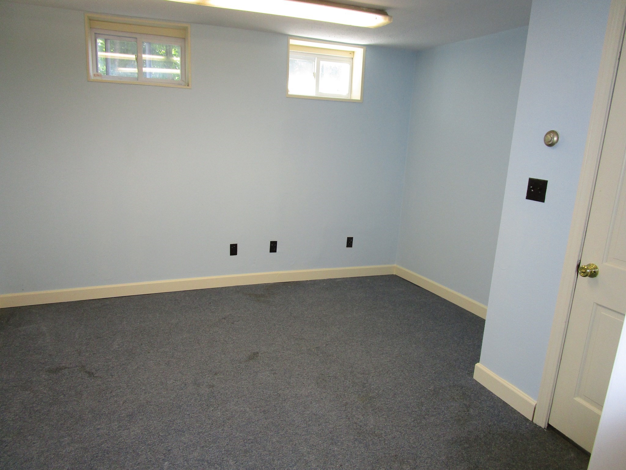 469 Bridge Street Property Photo 11