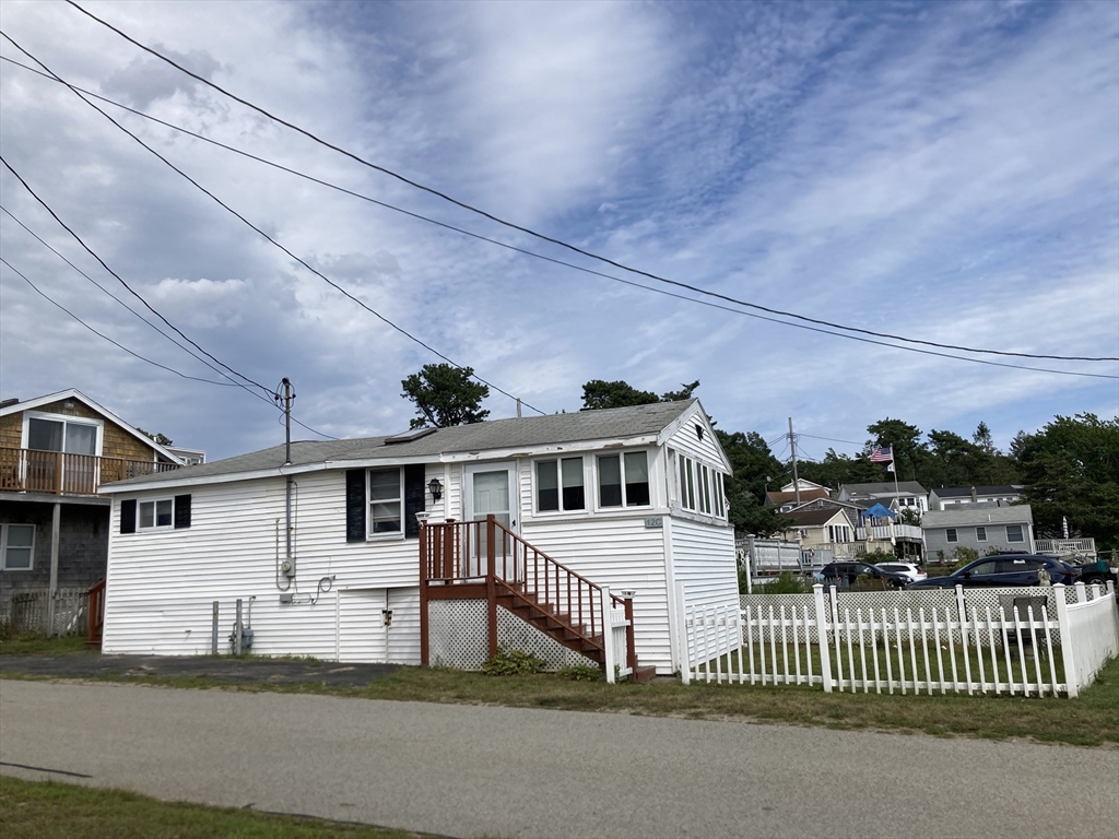 12 Thompson Road # C Property Photo 1
