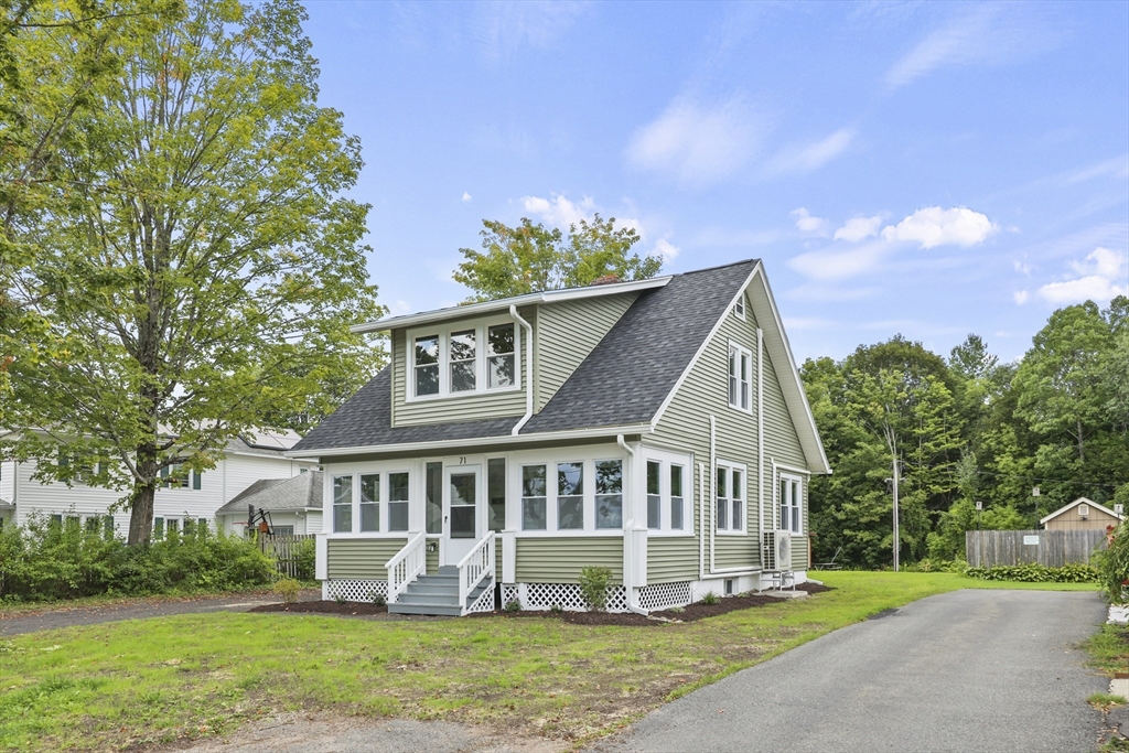 71 Essex St Property Photo 2