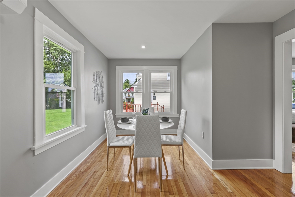 71 Essex St Property Photo 14