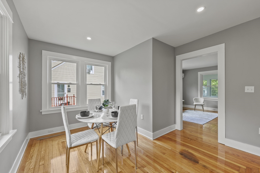 71 Essex St Property Photo 15