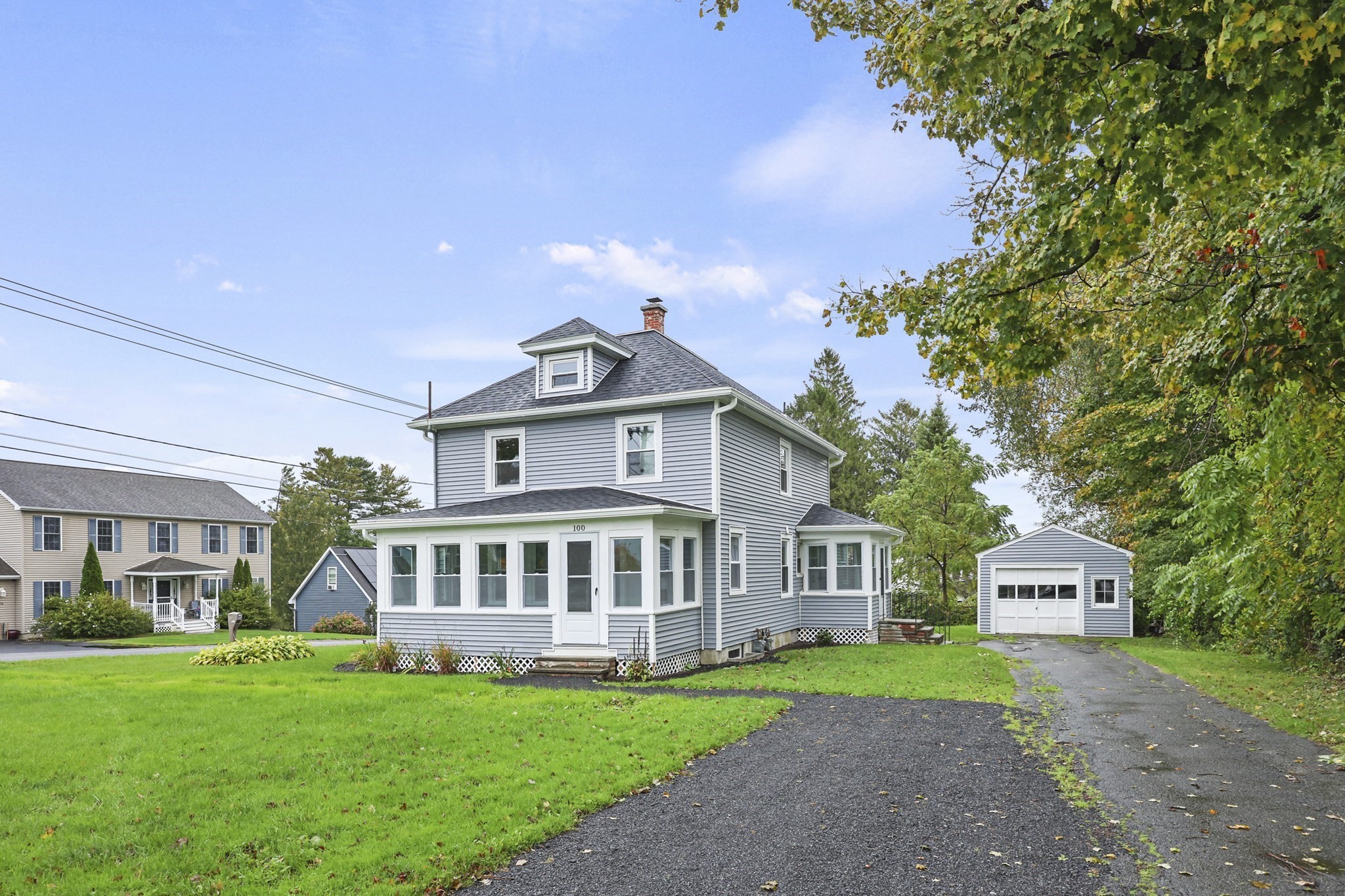 100 Essex St Property Photo 1