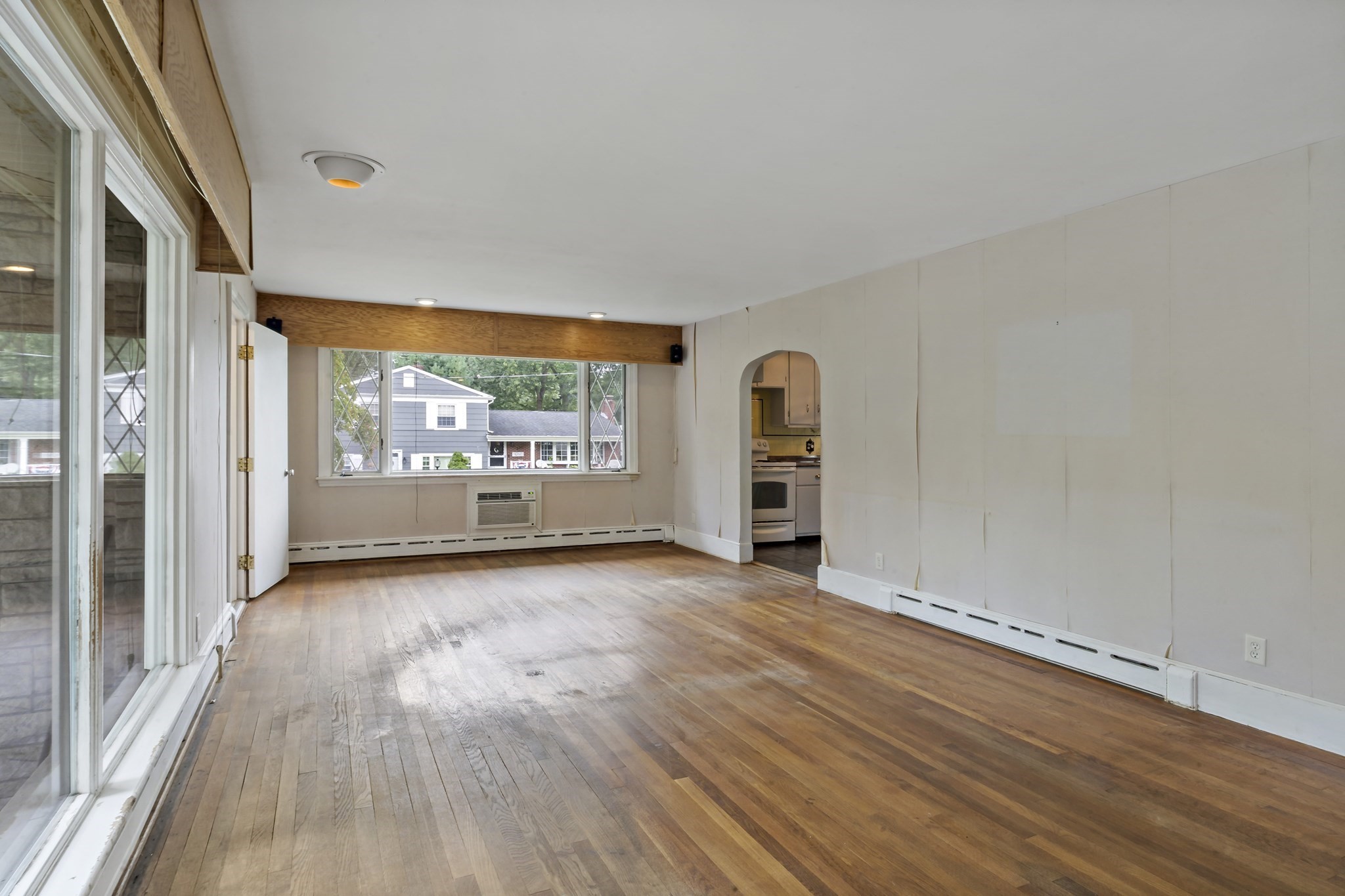 7 Harold Ave Property Photo 14