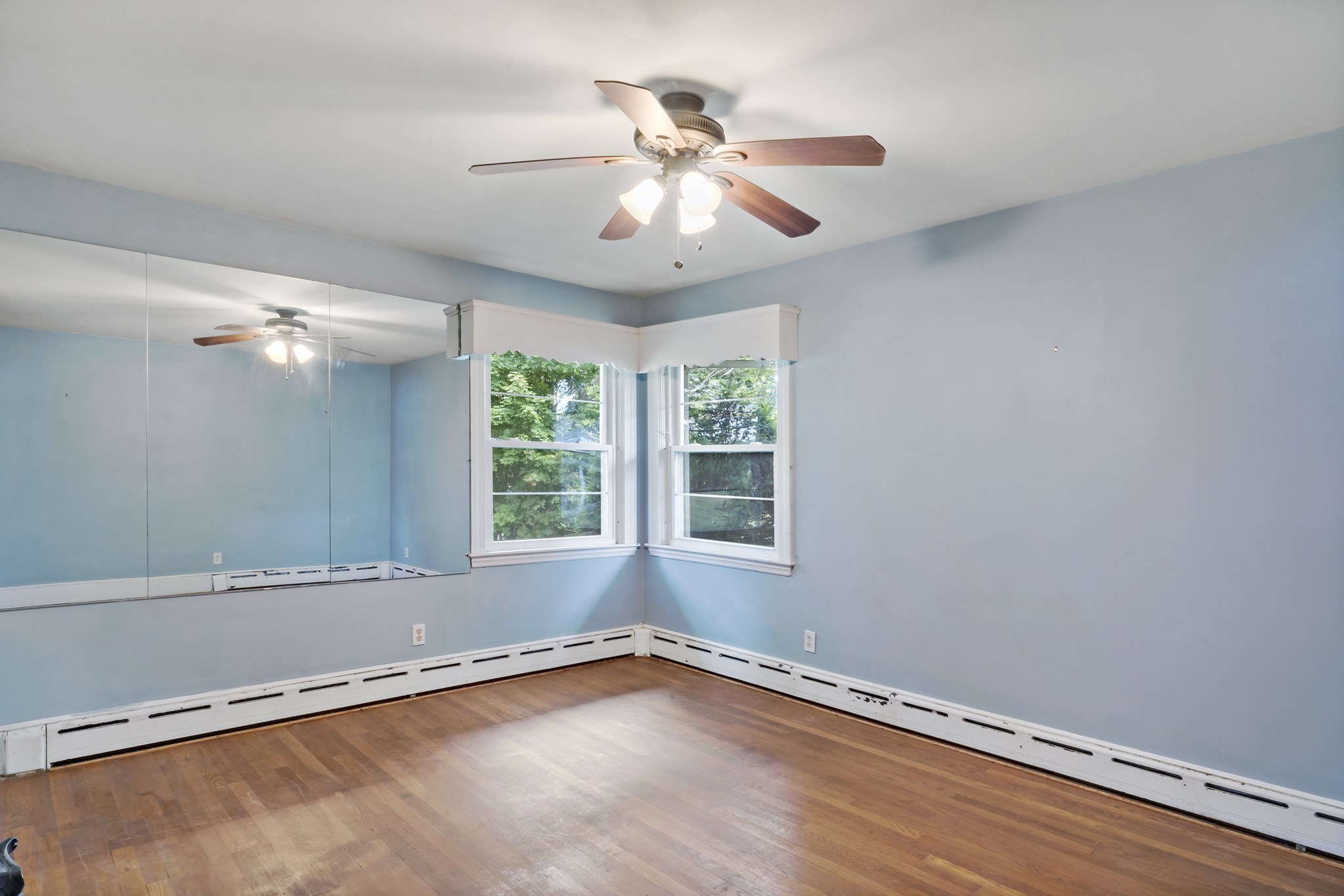 7 Harold Ave Property Photo 16
