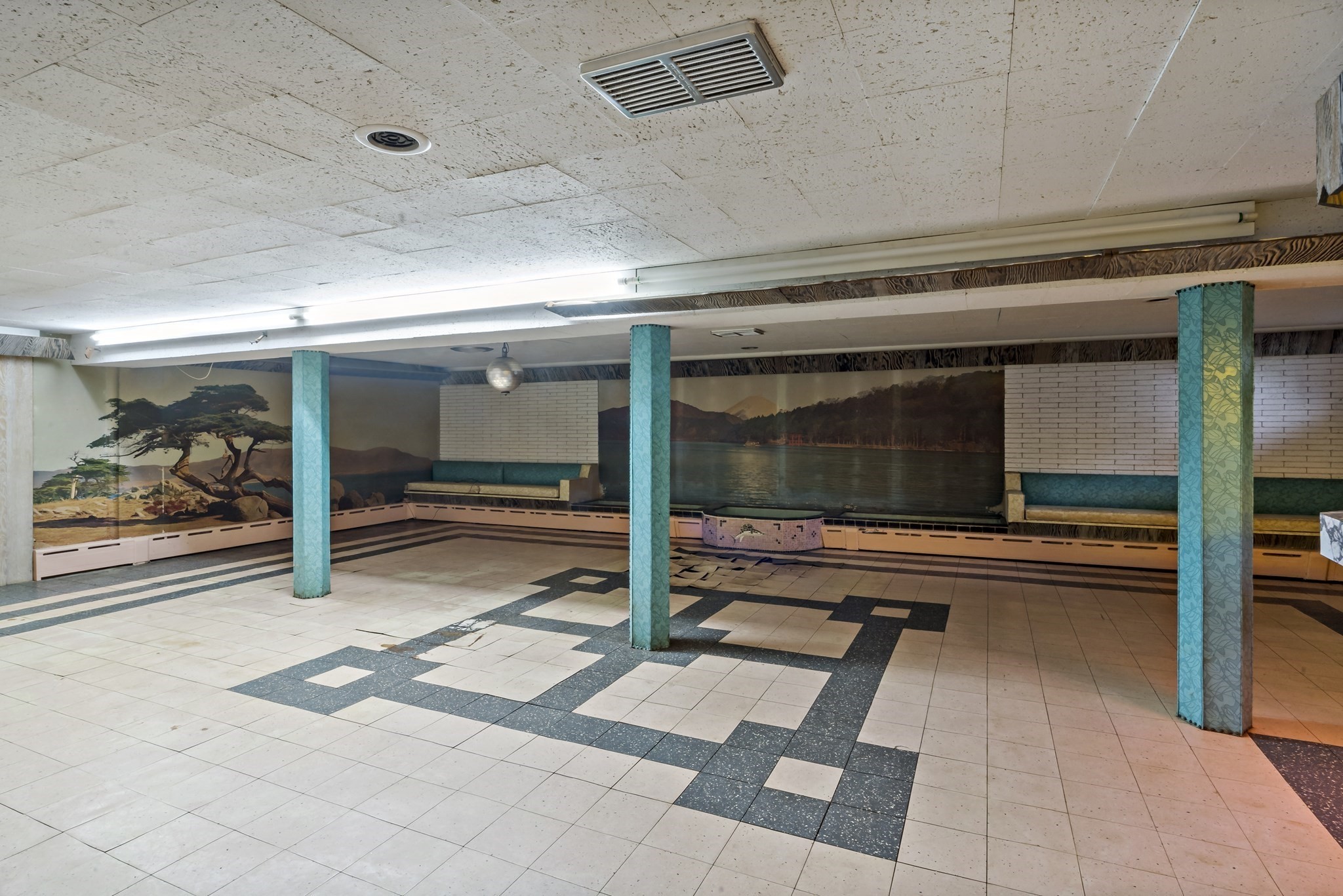 7 Harold Ave Property Photo 23