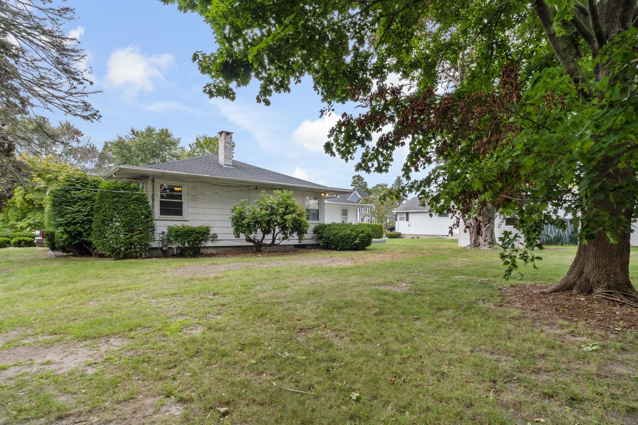 7 Harold Ave Property Photo 28