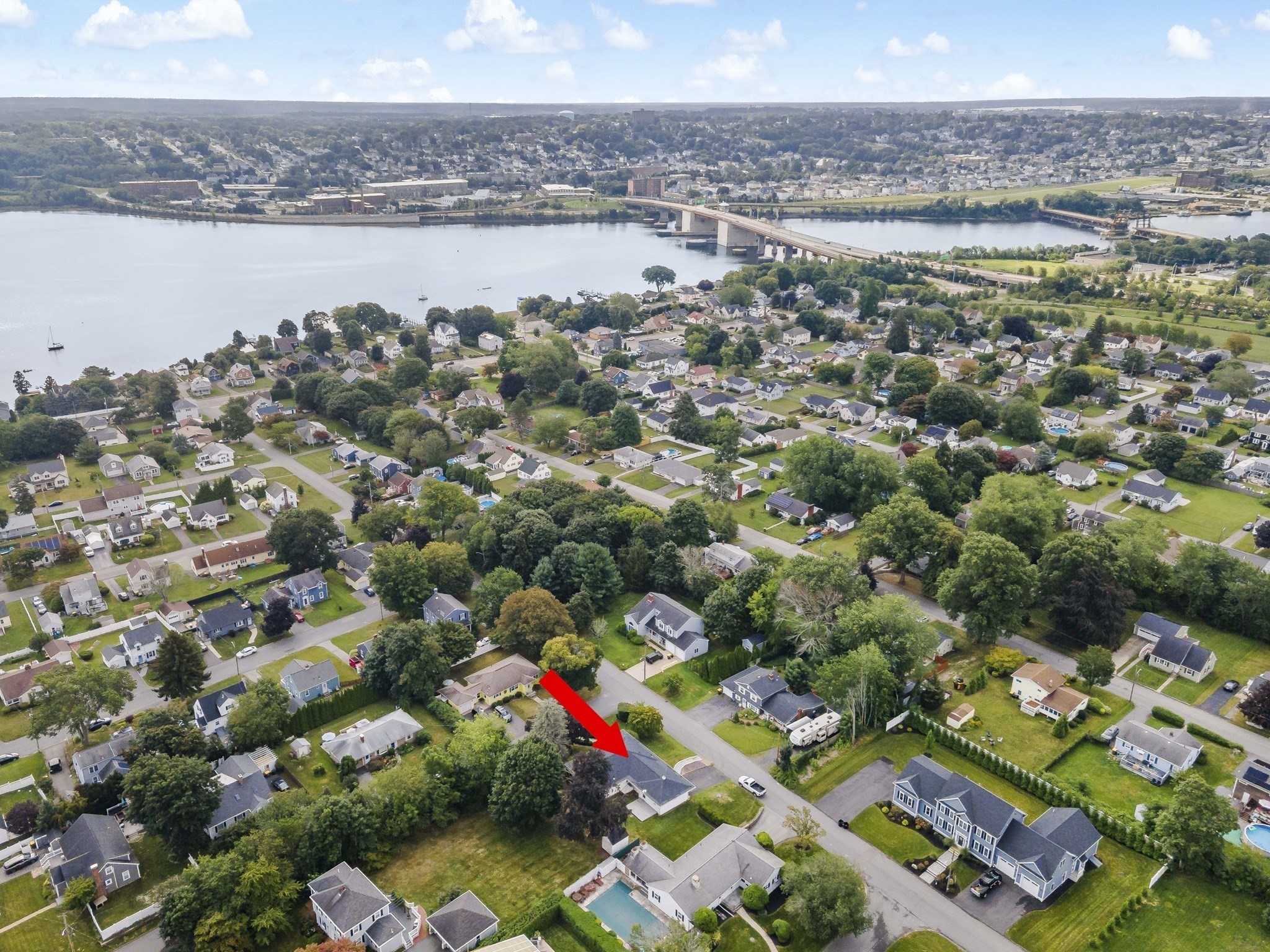 7 Harold Ave Property Photo 33