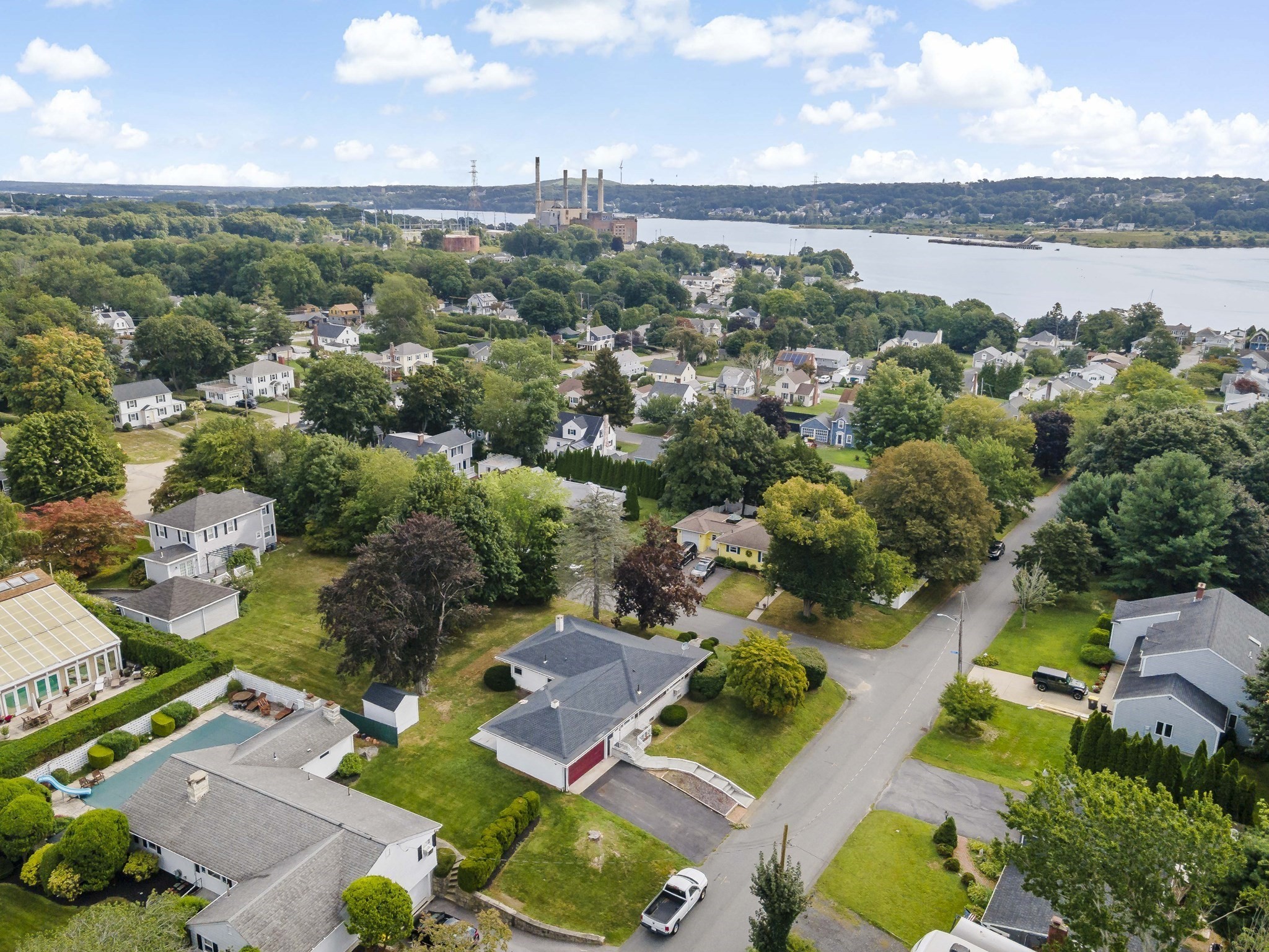7 Harold Ave Property Photo 36