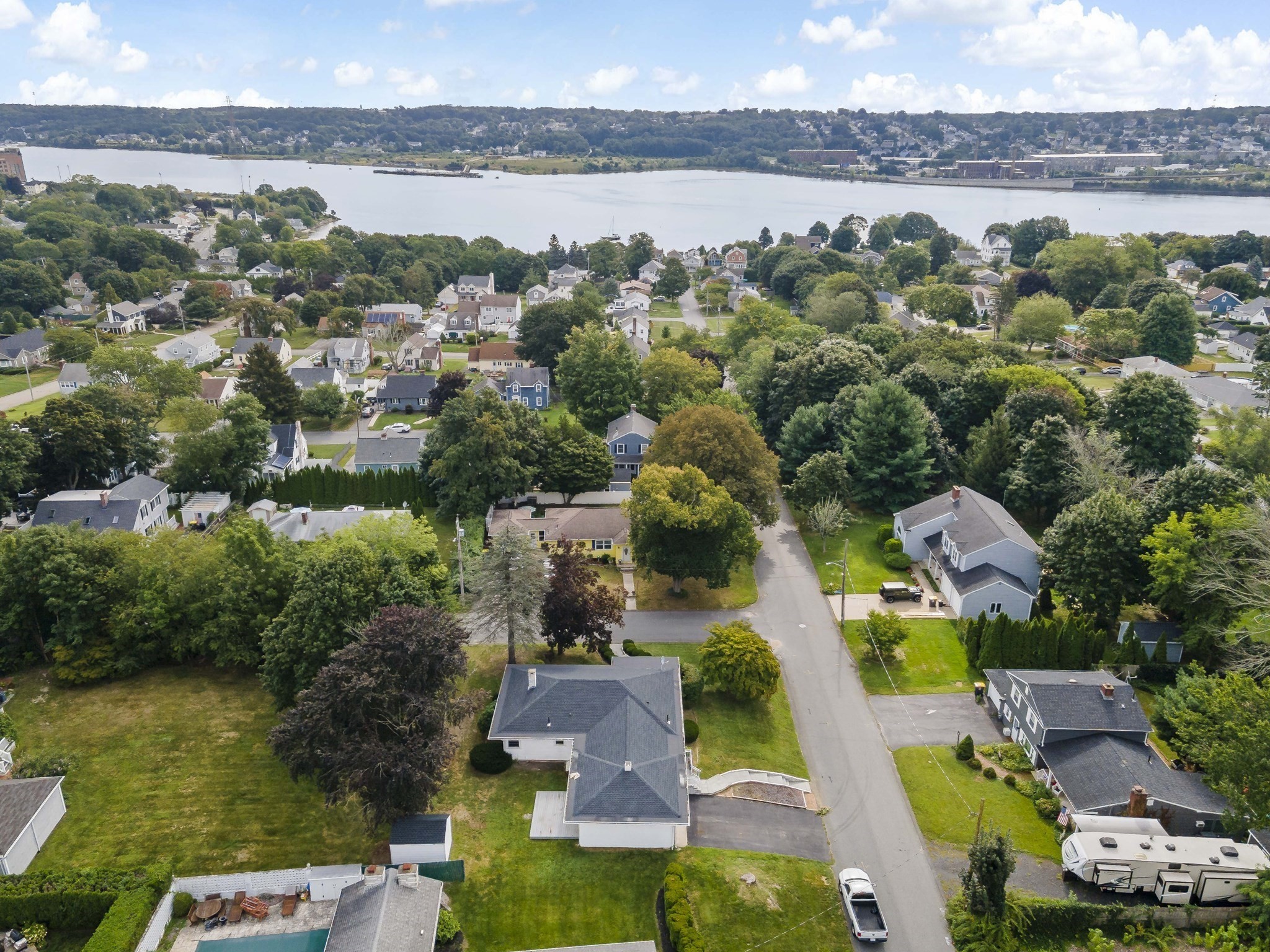 7 Harold Ave Property Photo 38