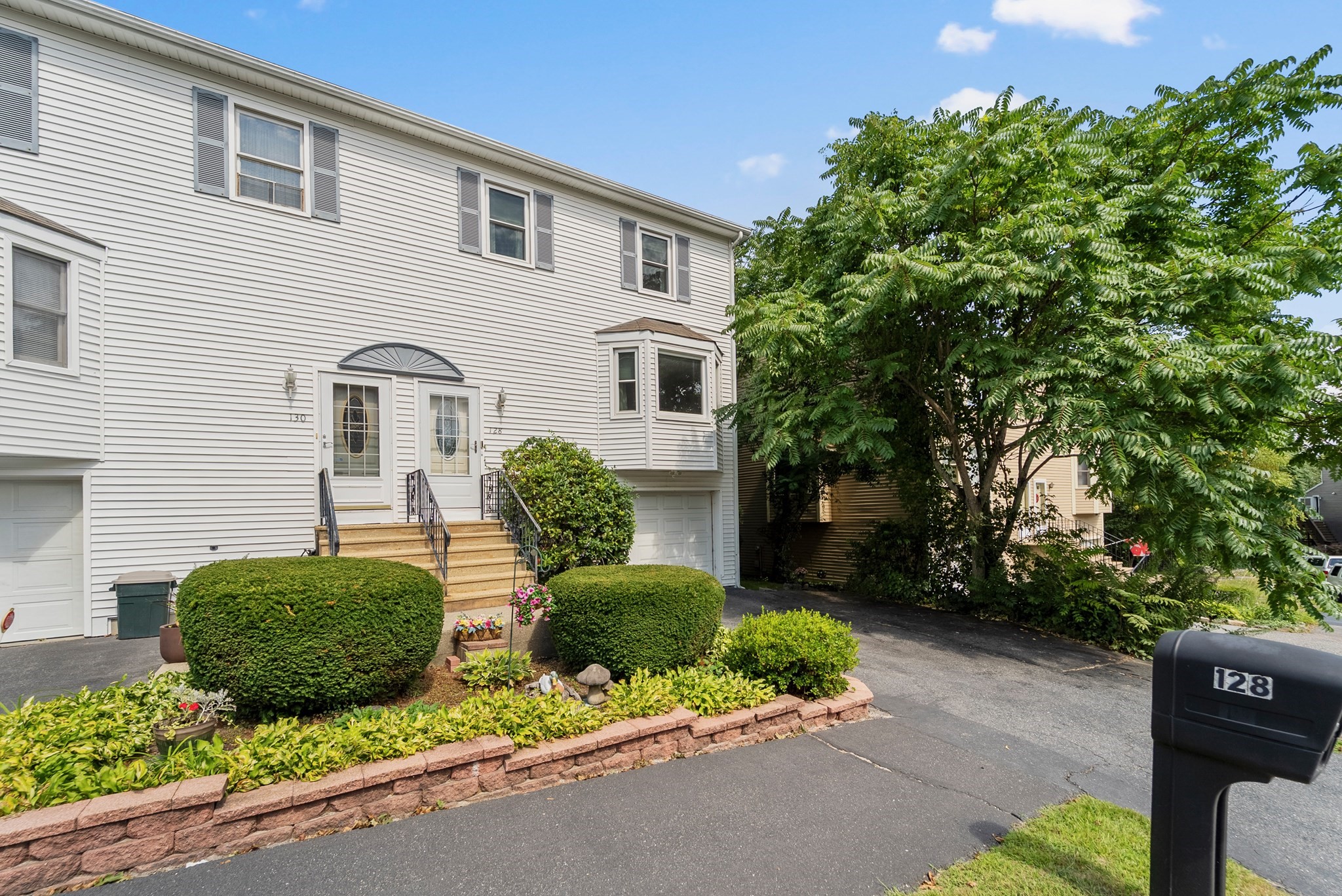 128 Orton St Ext Property Photo 1