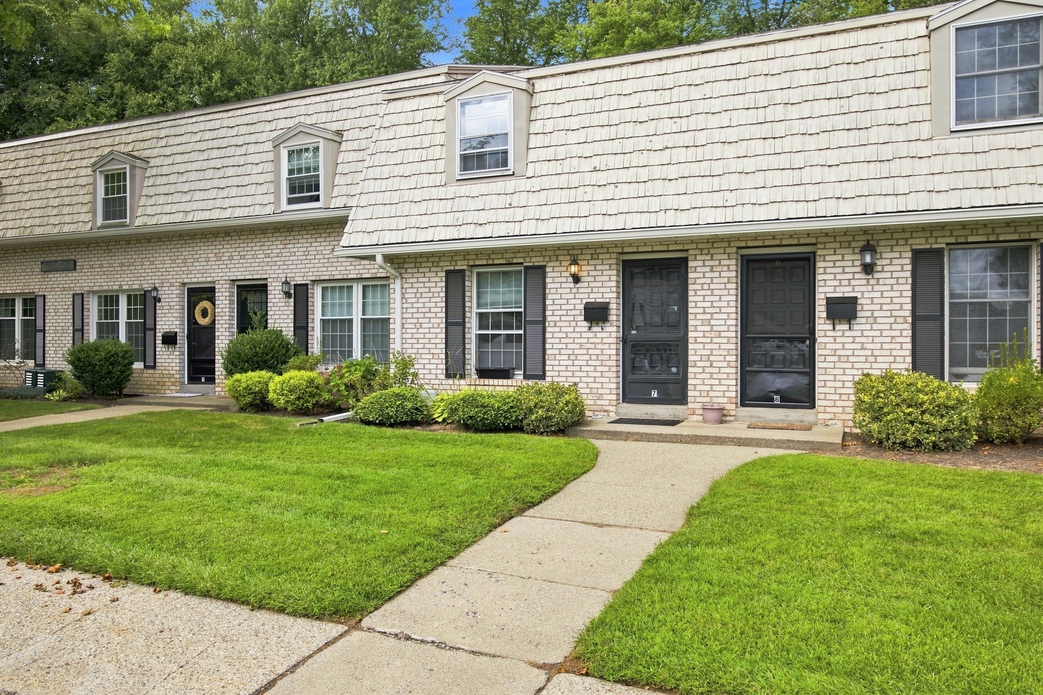 7 Corey Colonial # 7 Property Photo 2