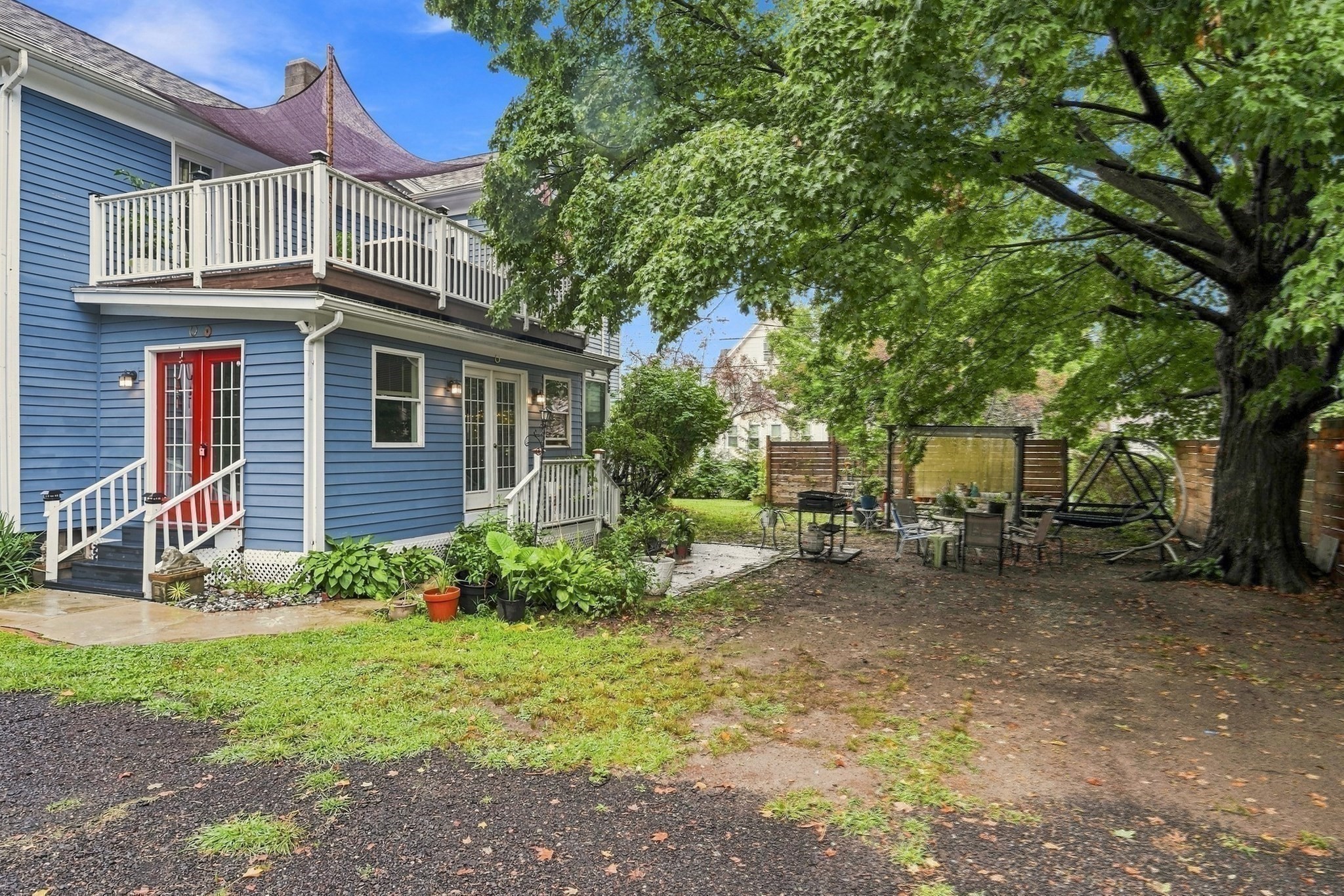 70 Pine St Property Photo 35