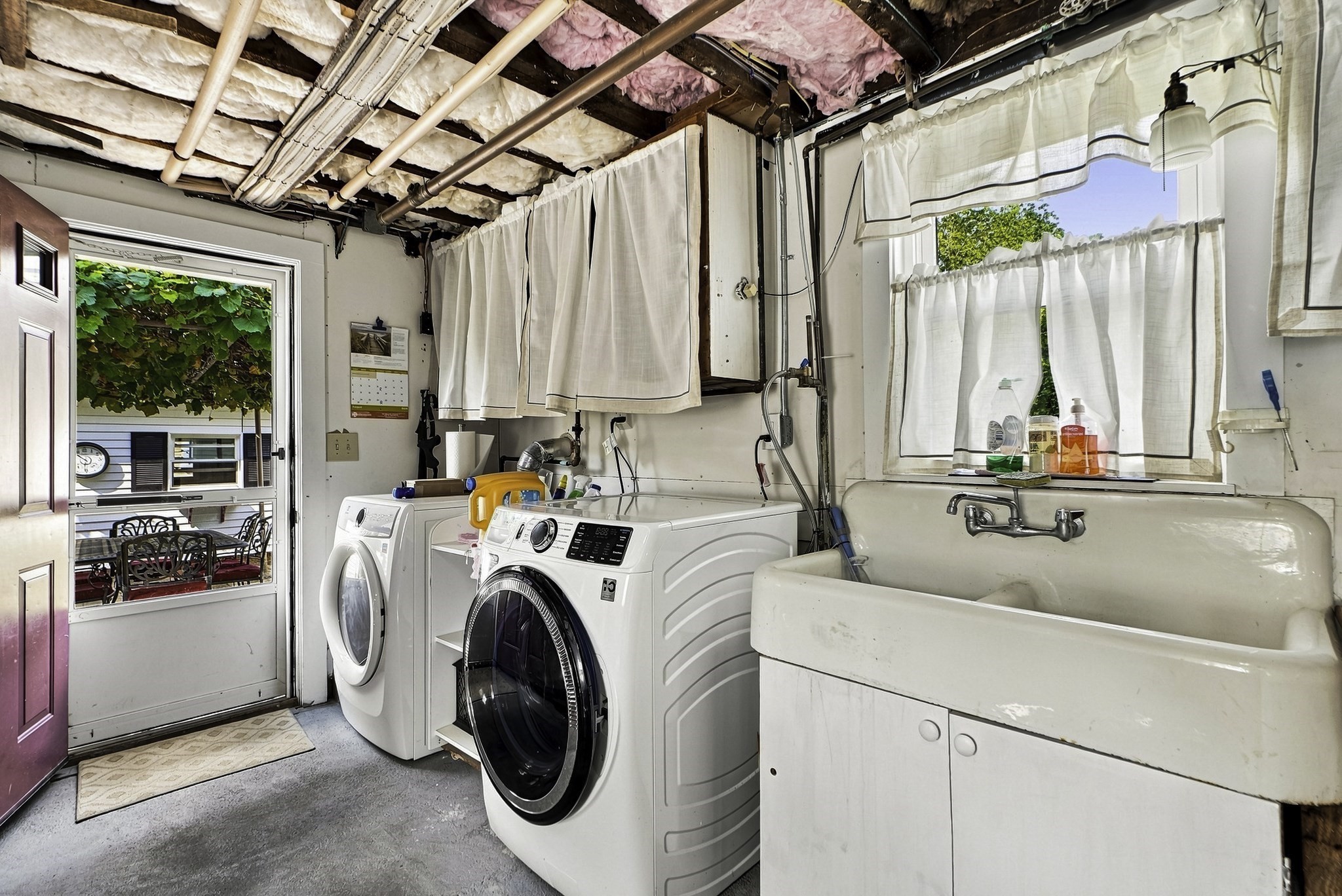 2 Gibbon Avenue Property Photo 37